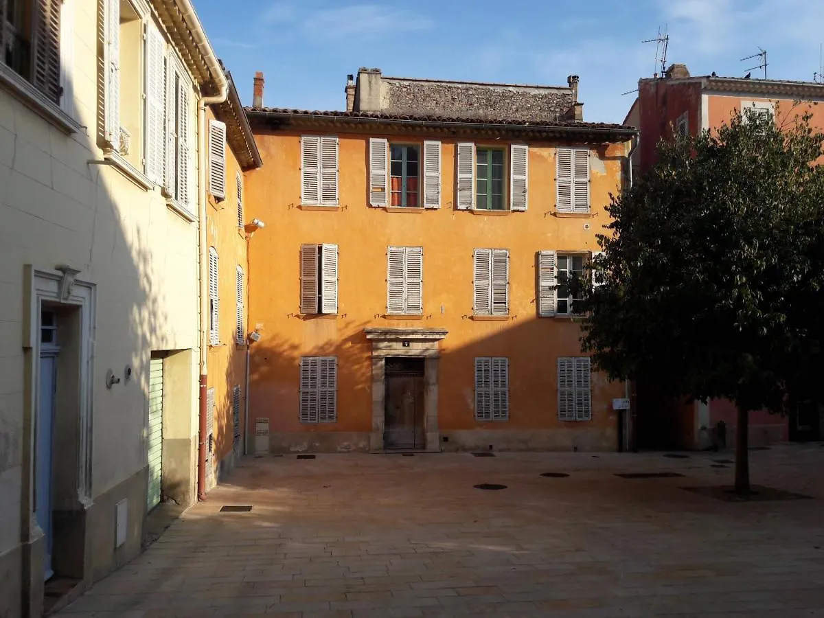 Apartamento Appartement Cosy 100 M2 - Climatise - Calme -Centre-Ville Hyères
